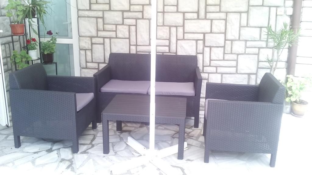 Mania Guest House Kalofer Exterior photo